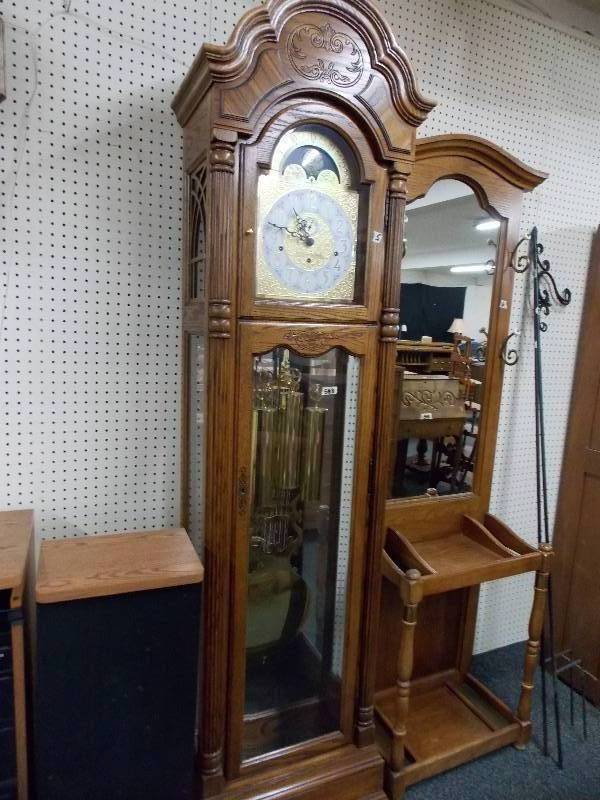 lot 5 image: Nice Working Howard Miller Grandfather Clock