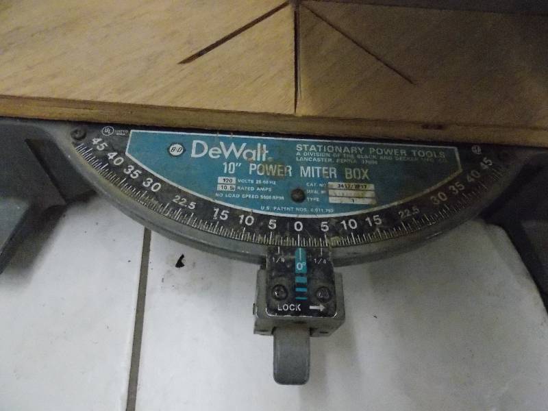 lot 55 image: Dewalt 10 Miter Saw
