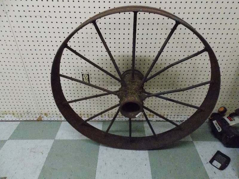 lot 62 image: Steel Wagon Wheel