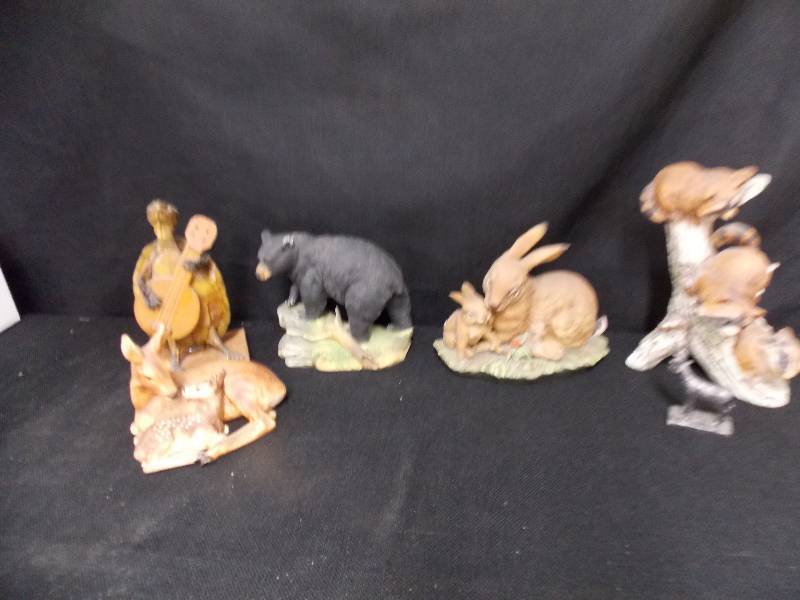 lot 88 image: 6 Animal Figurines