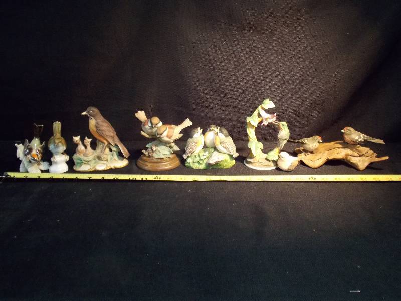 lot 98 image: Lot of 7 Bird Statues