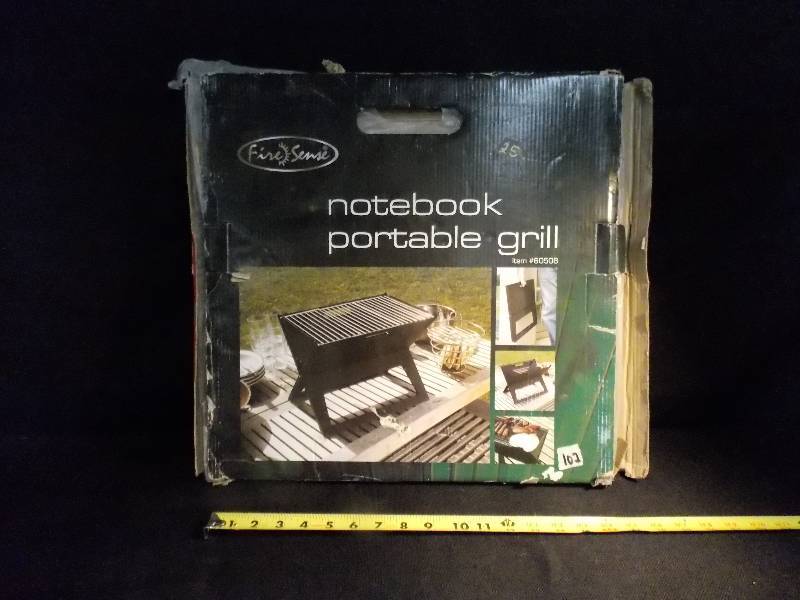 lot 102 image: New Notebook Portable Grill