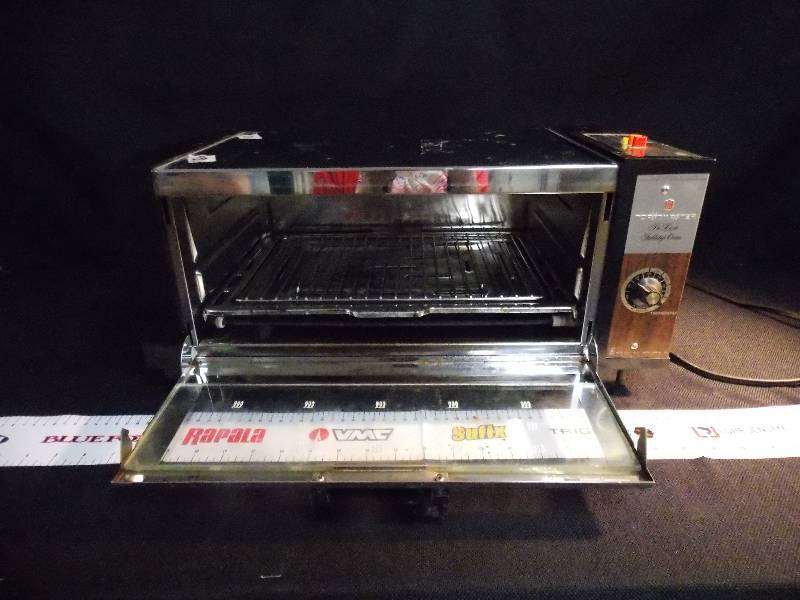 lot 124 image: Toastmaster Table Top Oven
