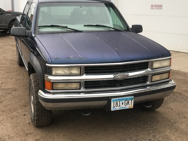 2000 Chevrolet LS 2500