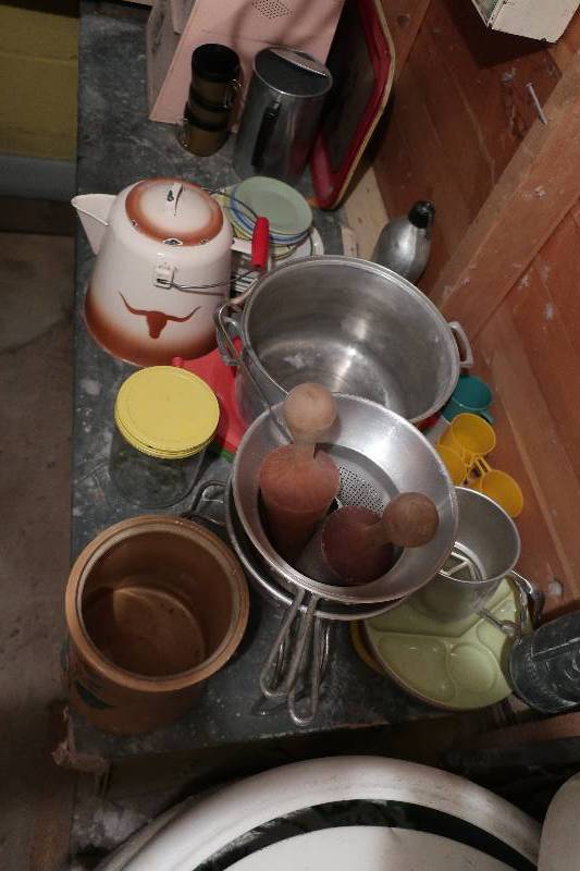 VINTAGE PLATES, POTS, FLOUR SIFTERS
