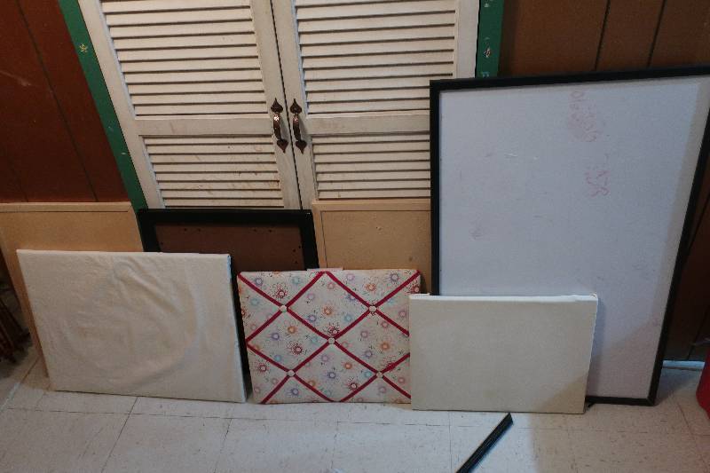 3 CORK BOARD, 2 CANVAS BOARDS, 1 DRY ERASE BOARD, 1 PICTURE BOARD