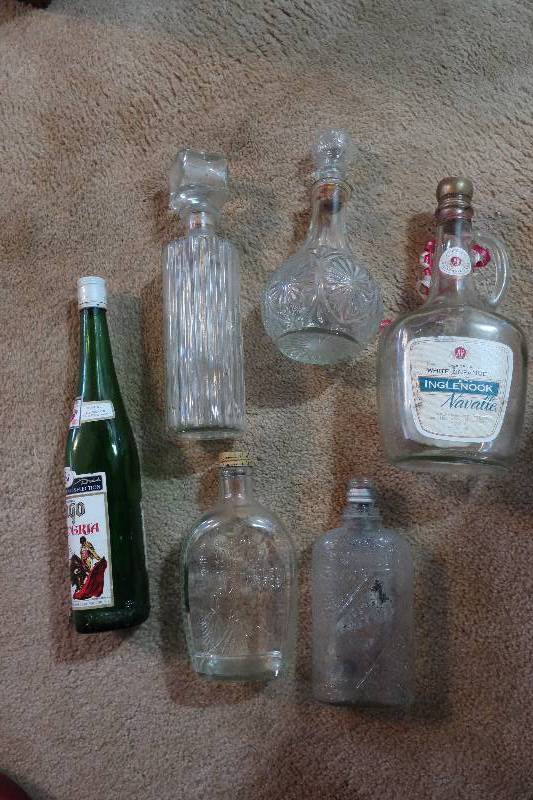 6 DECANTERS, 5 CLEAR, 1 GREENLADY LIBERTY