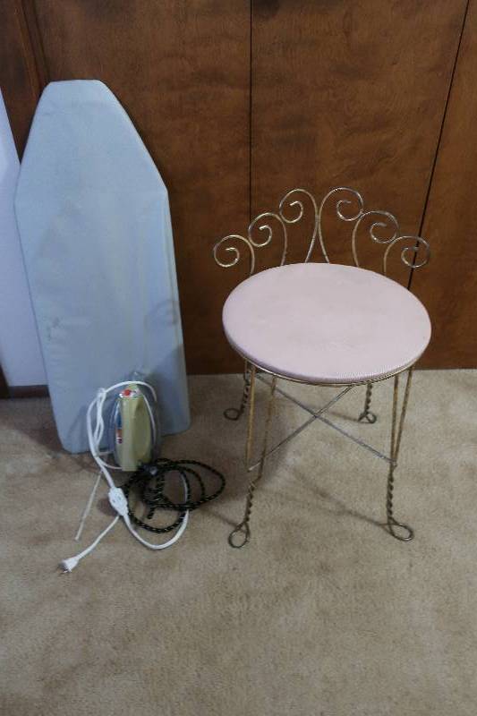 METAL CHAIR WITH IRON AND IRON BOARD