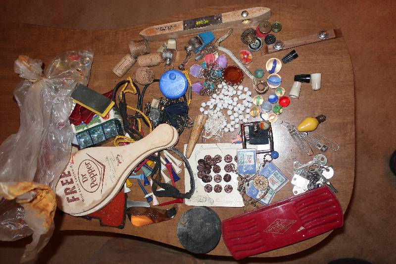 CAN OF MISC TREASURES, MARBLES, KEYS, BOY SCOUT BUTTONS, BAG OF OLD VENDING MACHINE KEY RINGS, ECT
