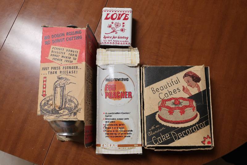MISC KITCHEN ACCESSORIES, VINTAGE DONUT MAKER, CAKE DECORATOR, ECT
