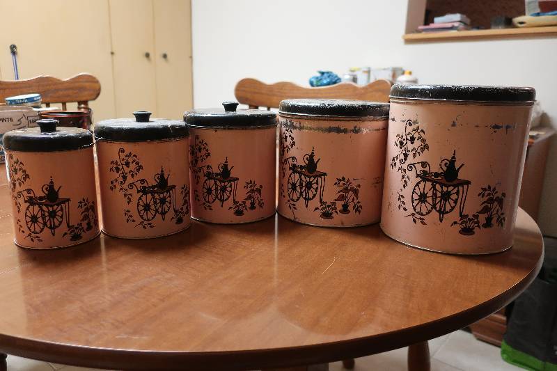 SET OF 5 STACKING VINTAGE TINS