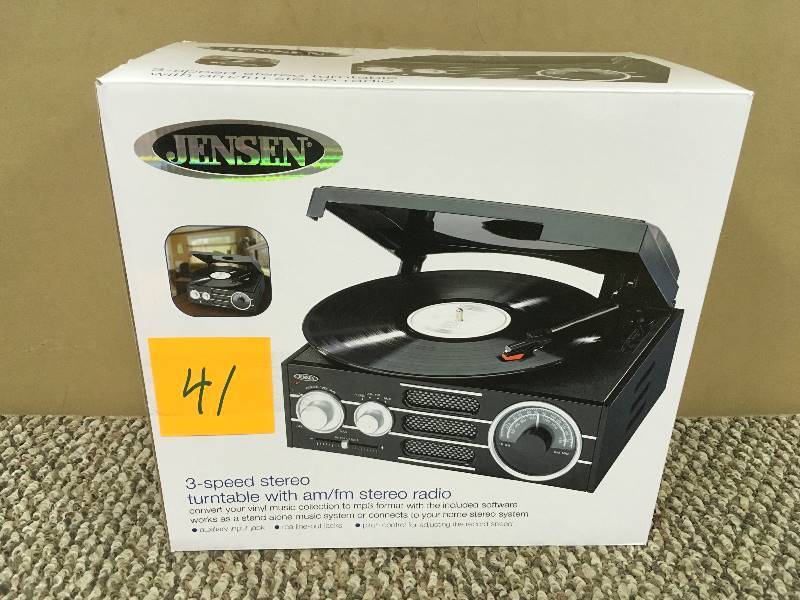 lot 41 image: Jensen 3 Speed Stereo Turntable with AMFM Stereo Radio - Open Box