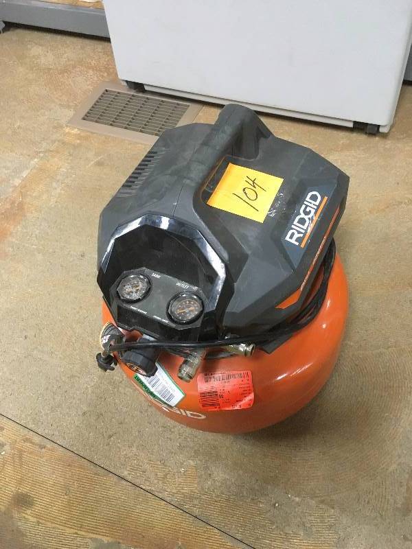 lot 104 image: Ridgid 6 gallon Pancake Air Compressor - in working conditions