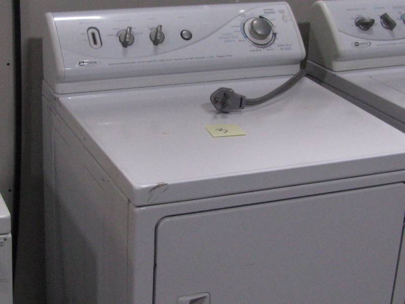 lot 3 image: Maytag Electric Dryer