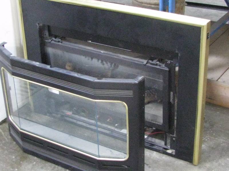 lot 14 image: Gas Fireplace