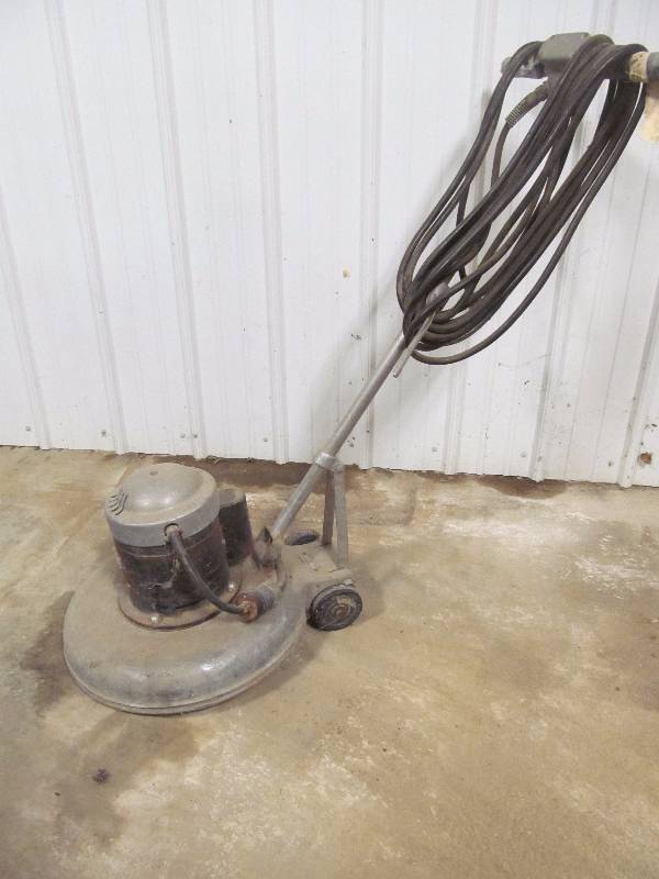 lot 1 image: floor scrubber