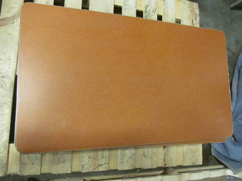 lot 40 image: table
