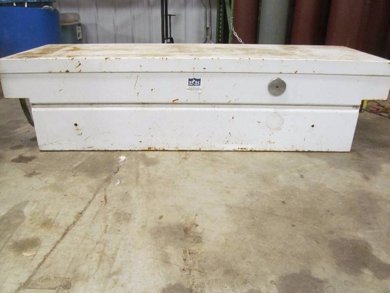 lot 54 image: Rawson&Koening truck tool box