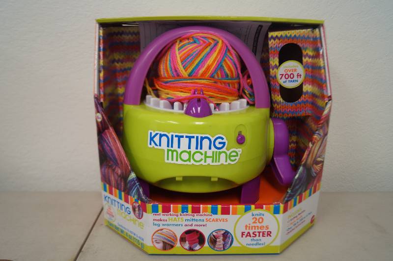 Knitting Machine