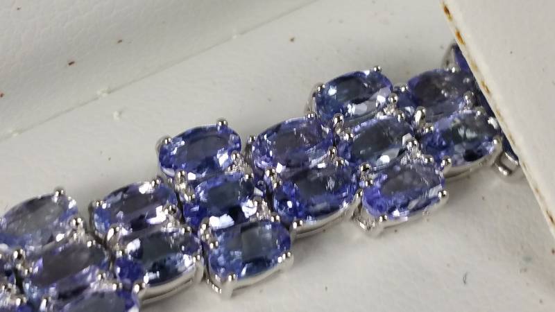 lot 5 image: Tanzanite Bracelet - $4,995 Appraisal