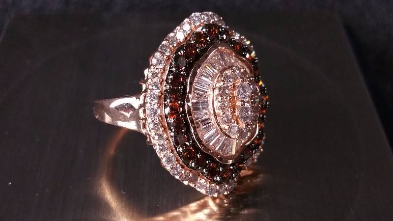 lot 8 image: Genuine Diamond Ring in 14k Rose Gold - $10,500 Retail