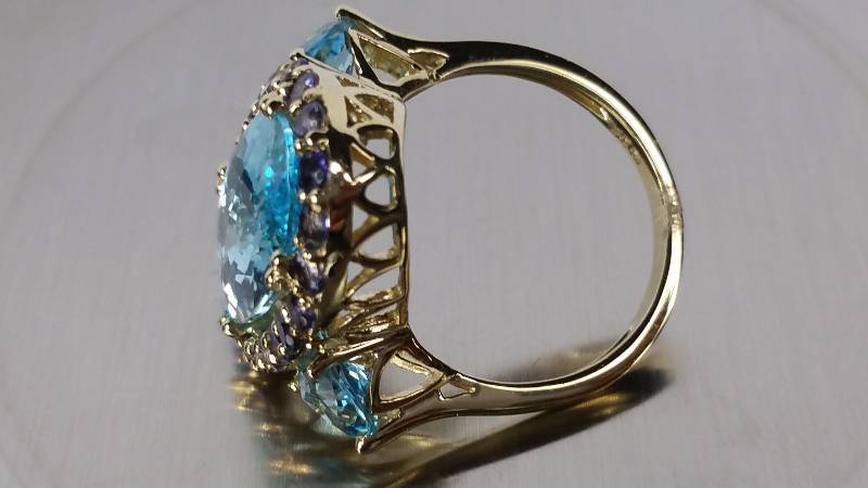 lot 12 image: Blue Topaz and Tanzanite Ring in 14k Gold