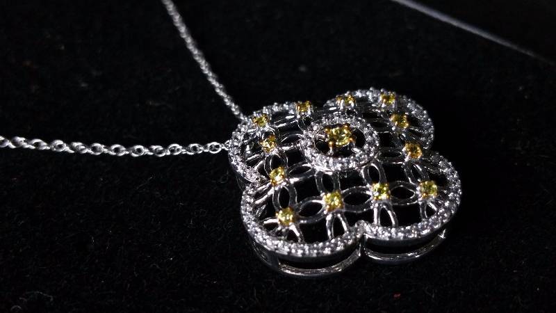 lot 26 image: Citrine Necklace