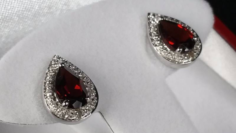lot 43 image: Garnet and Diamond Earrings