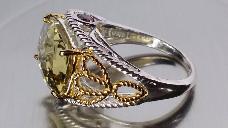lot 130 image: Citrine Ring