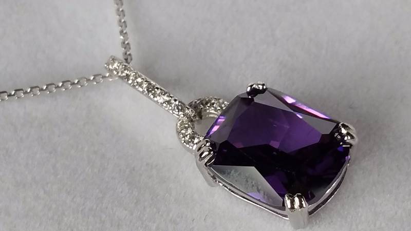 lot 185 image: Amethyst Necklace