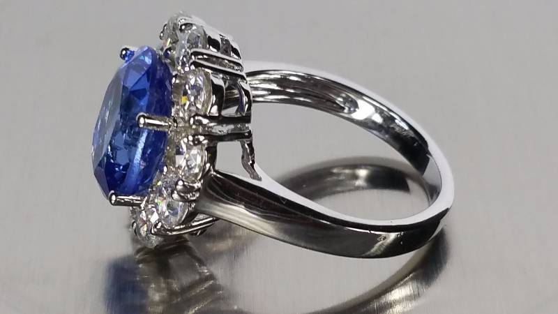 lot 188 image: Tanzanite Ring
