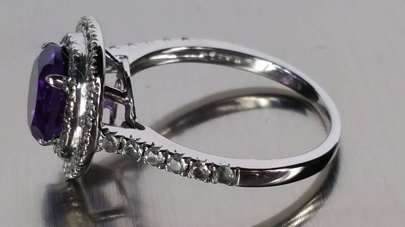 lot 195 image: Amethyst Ring