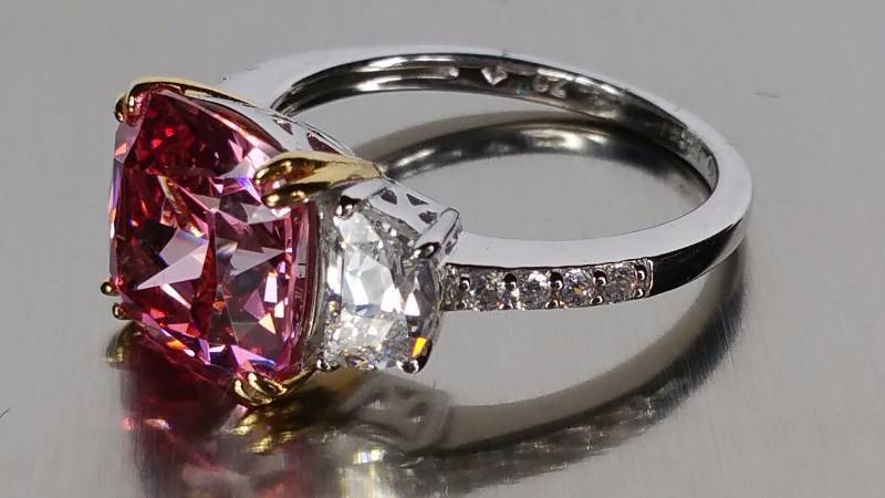 lot 196 image: Aurora Pink Topaz Ring