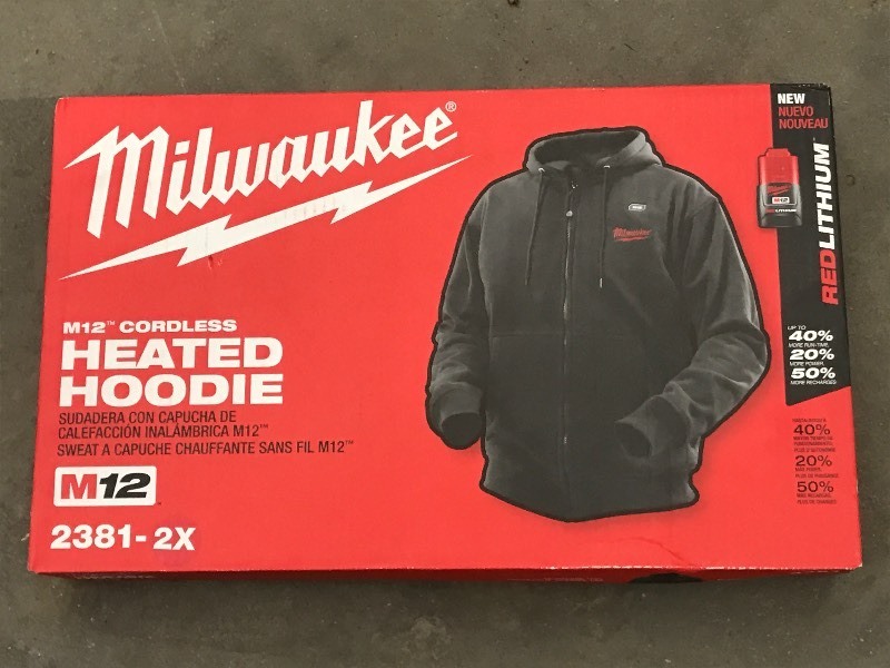 lot 75 image: New Milwaukee M12 Cordless Heated H...