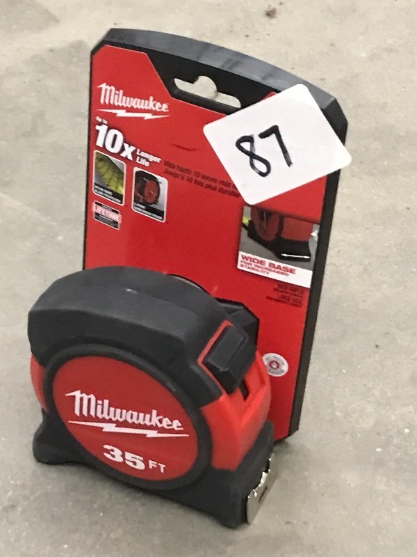 lot 87 image: New Milwaukee 35 Wide-Base Tape Me...