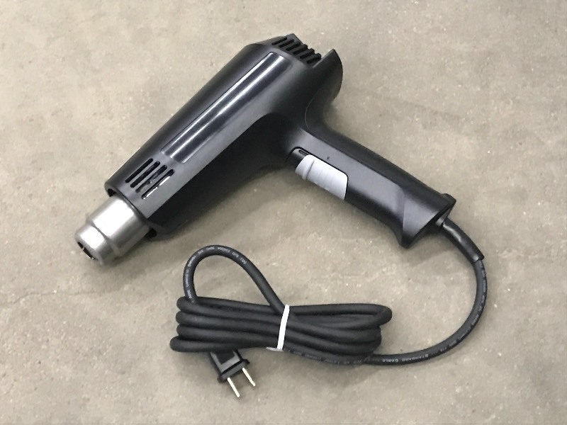 lot 121 image: New 1300Watt Electric Heat Gun ...
