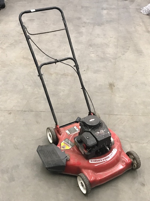 lot 127 image: 3.5HP 21 Push Mower ...
