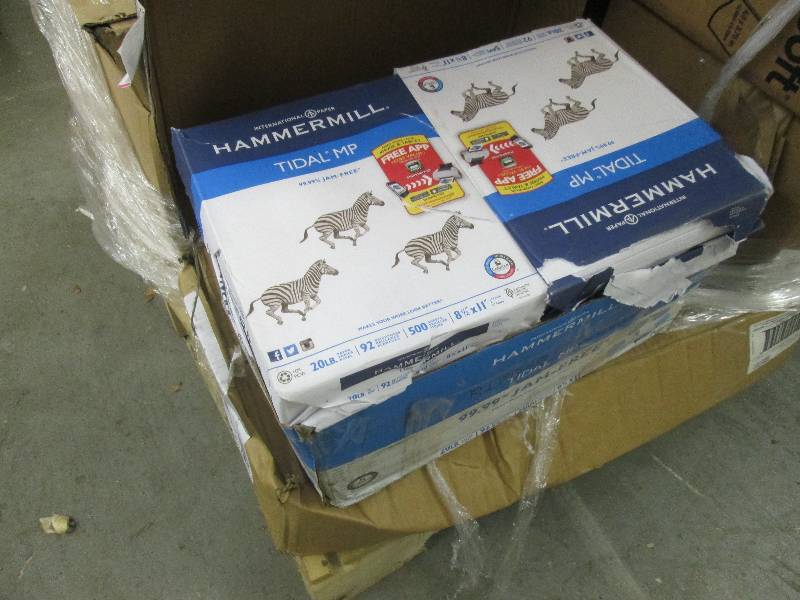 lot 7 image: Open Case Hammermill MP 20 lb Paper...