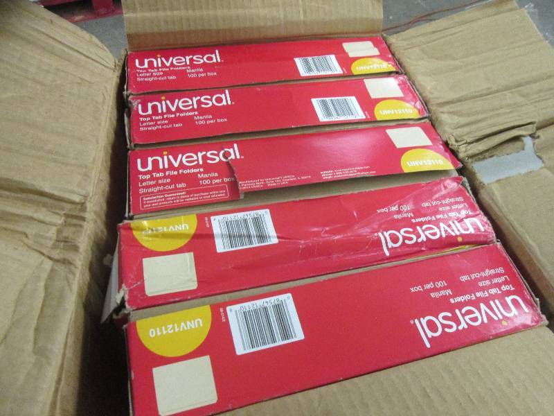 lot 12 image: Case of 5 Boxes of 100 Universal To...