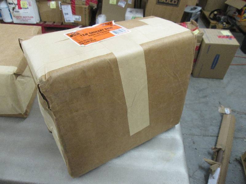 lot 30 image: Pk of 500 Natural Grocery Bags 14.5...