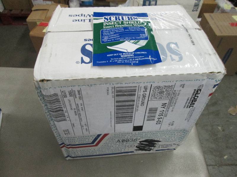 lot 71 image: Scrubs Insect Repellant  Wipes- pk ...