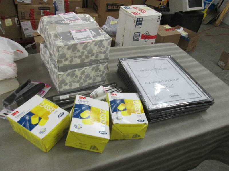 lot 73 image: 7 - 11-14 Plastic Document Frames- ...