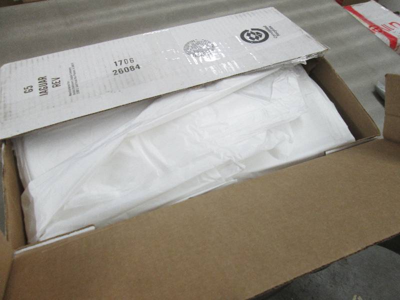 lot 79 image: Case of 200- 33 gallon trash can li...
