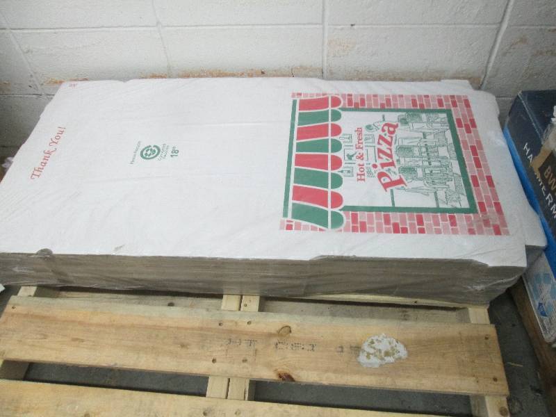 lot 98 image: Case of 50 - 18 inch  Pizza Boxes...
