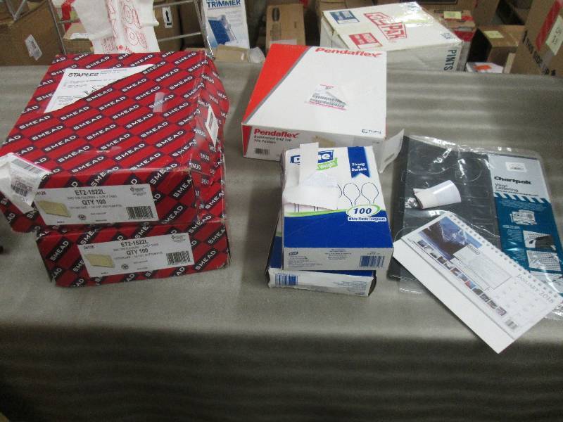 lot 99 image: 2 B0xes of 100 End Tab Folders, 2 p...