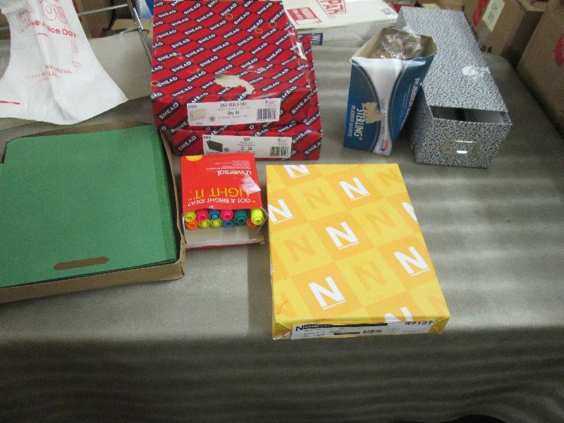 lot 101 image: Box of Assorted Highlighters, Class...