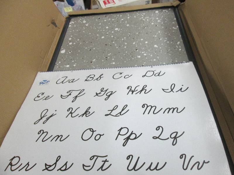 lot 118 image: Damaged Cork Board, Chart Tablet-wr...