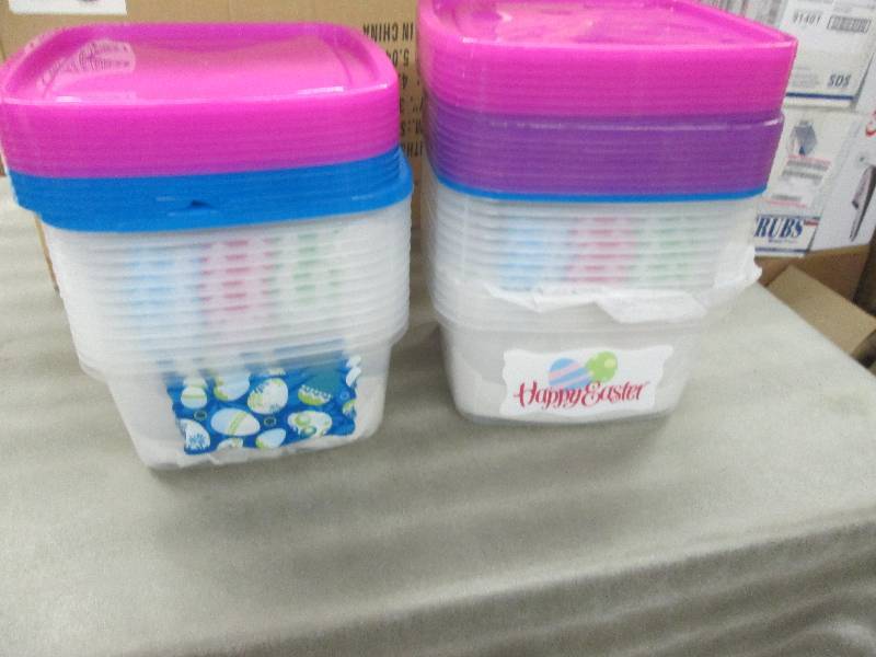 lot 181 image: Easte r Square Plastic Containers w...
