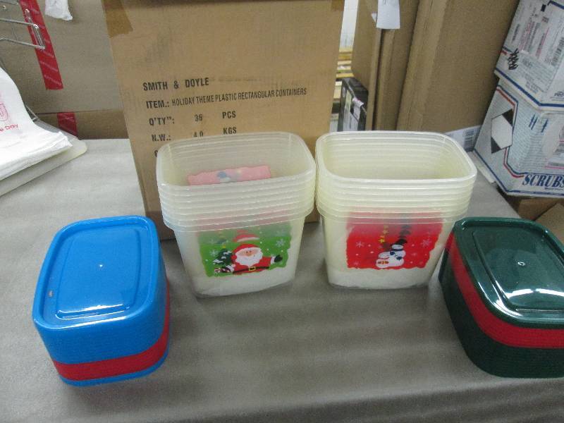 lot 190 image: Case of 36 Holiday Themed Rectangul...