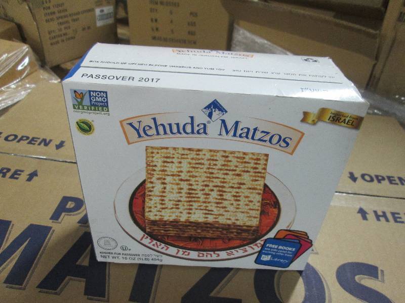 lot 201 image: Case of Yehuda Passover Matzos 6x5x...